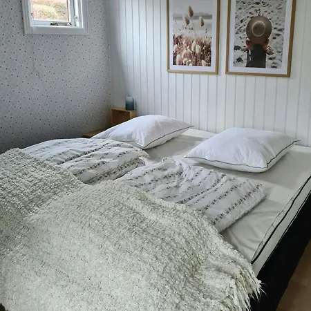 Vakantiehuis Charming Summer House Near *