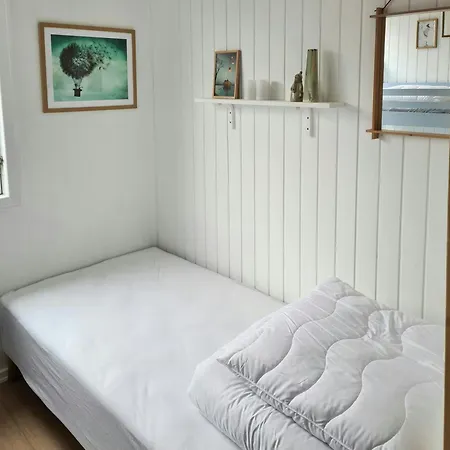 Charming Summer House Near Feriehus