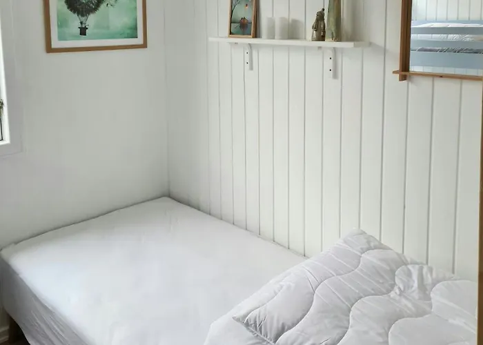 Charming Summer House Near Feriehus