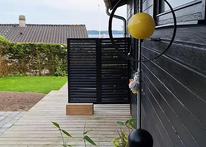 Charming Summer House Near Feriehus *